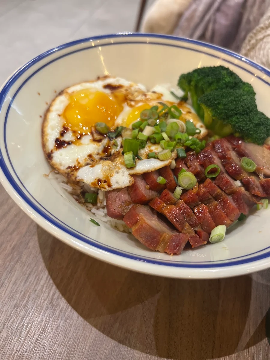 bbq pork on lard rice or white rice 黯然銷魂豬油撈飯 可改白飯